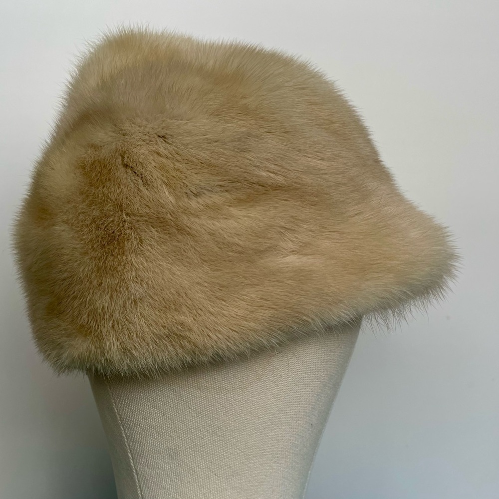 Vintage Fur winter hat - Size Small/ Medium